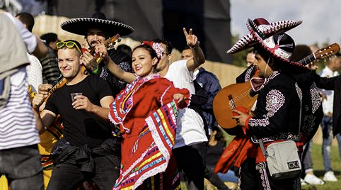 Mexicaanse kleding accesories en versiering Mexicaans Thema Feest